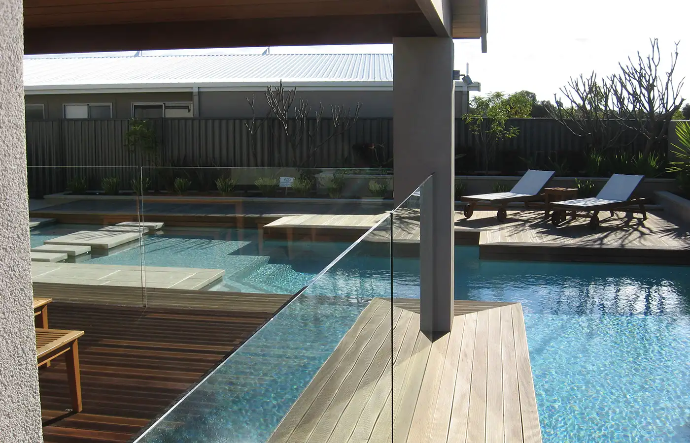 Frameless Glass Pool Fencing Channel Fixed